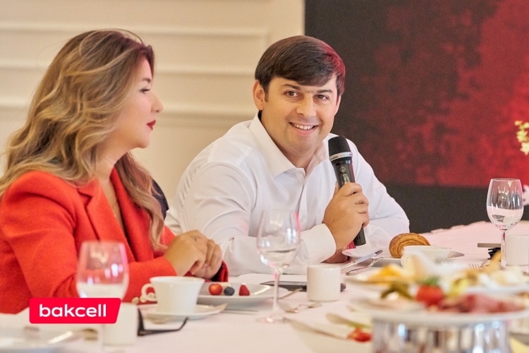 “Bakcell” və Bakı Şəhər Halqası Əməliyyat Şirkəti jurnalistlərlə görüşüb -