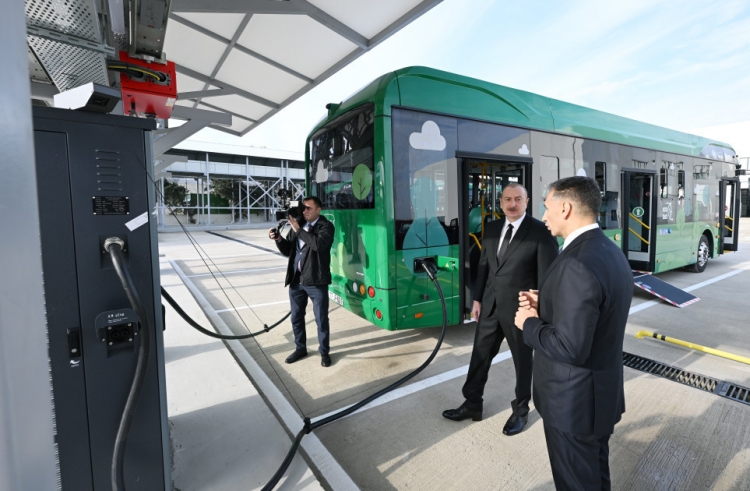 Prezident Zığ Elektrik Avtobus Parkının fəaliyyəti ilə tanış olub