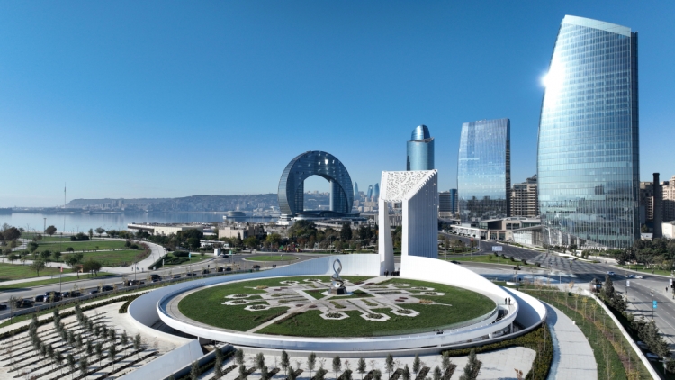 Bakıdakı Zəfər parkı -