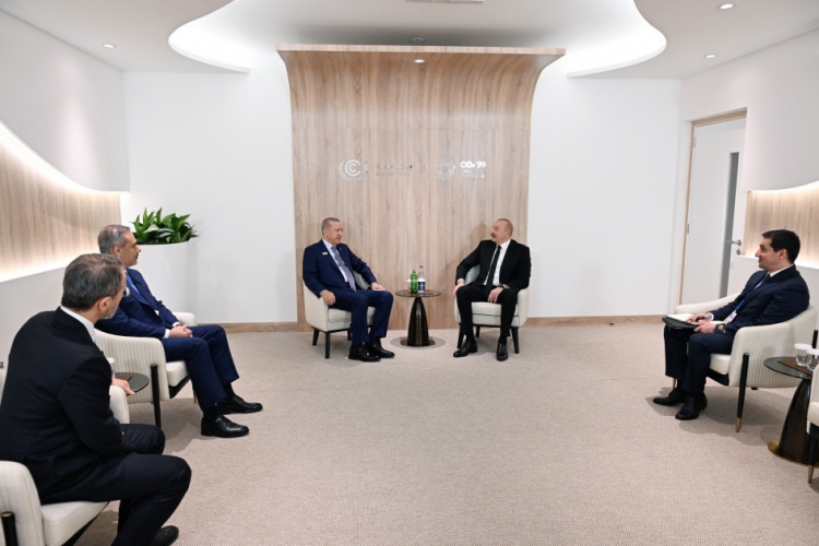 İlham Əliyev Ərdoğanla görüşüb
