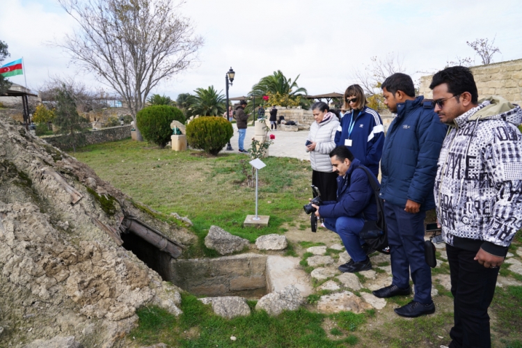 Xarici jurnalistlər Qala qoruğunda olublar