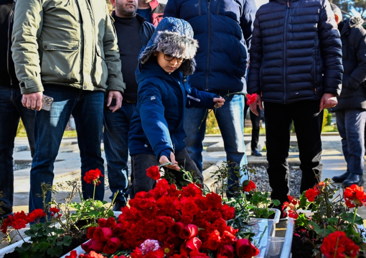 Polad Həşimovun doğum günündə xatirəsi yad edilib -