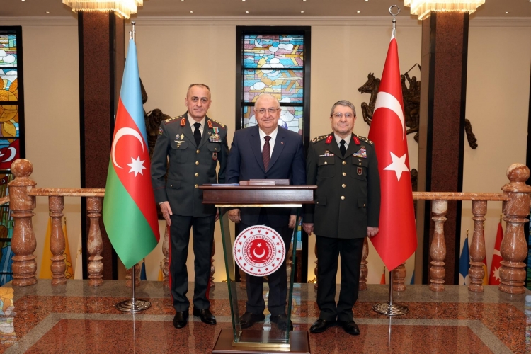 Yaşar Gülər Hikmət Mirzəyevi qəbul edib -