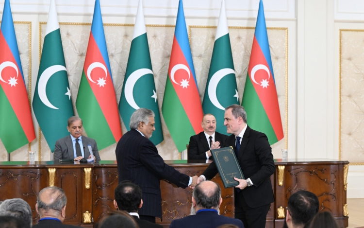 Azərbaycan ilə Pakistan arasında imzalanmış sənədlərin mübadiləsi mərasimi olub -
