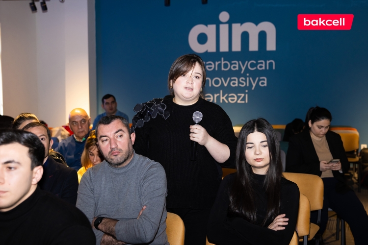 Media nümayəndələri üçün kibertəhlükəsizlik mövzusunda təlim keçirilib