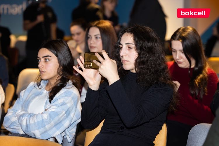 Media nümayəndələri üçün kibertəhlükəsizlik mövzusunda təlim keçirilib