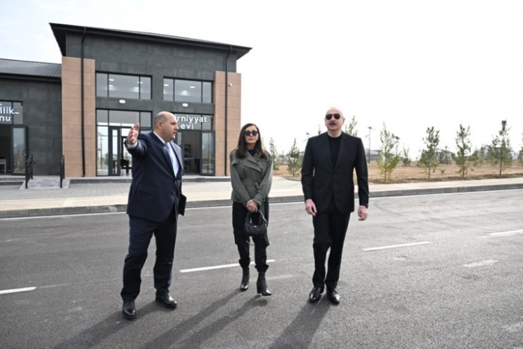 Prezident və birinci xanım Ağdamda yeni evlərin açılışında iştirak ediblər