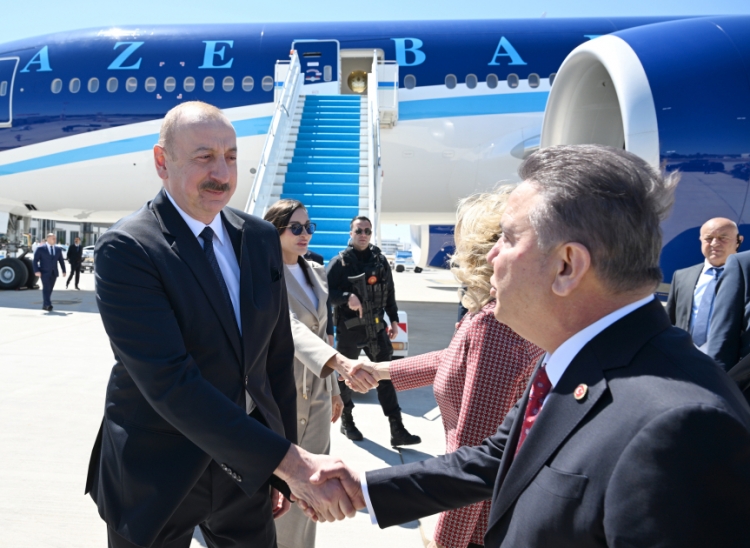 İlham Əliyev Türkiyəyə işgüzar səfər edib