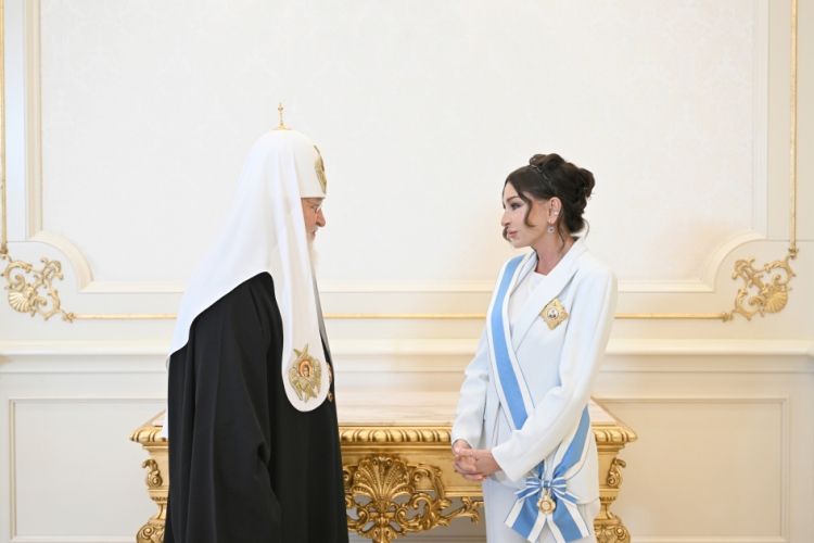 Prezident İlham Əliyev Moskvanın və Bütün Rusiyanın Patriarxı ilə görüşüb -