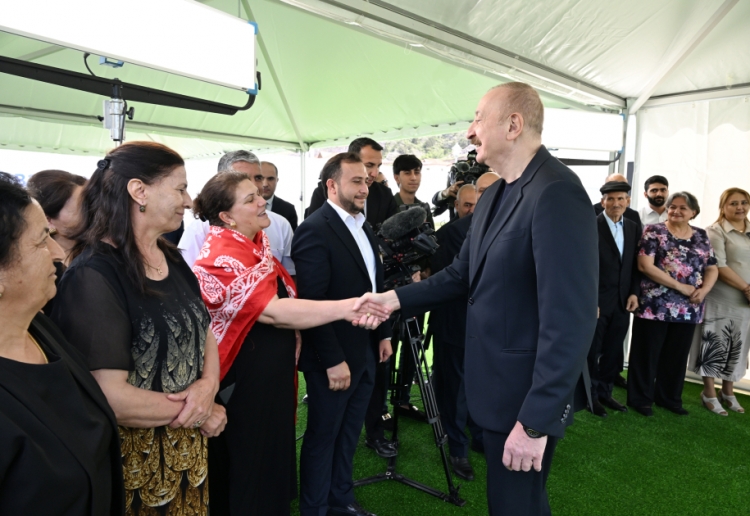 Prezident Laçının Bəylik kəndində -
