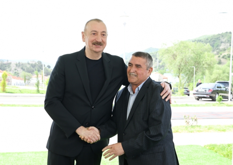 Prezident Laçının Bəylik kəndində -