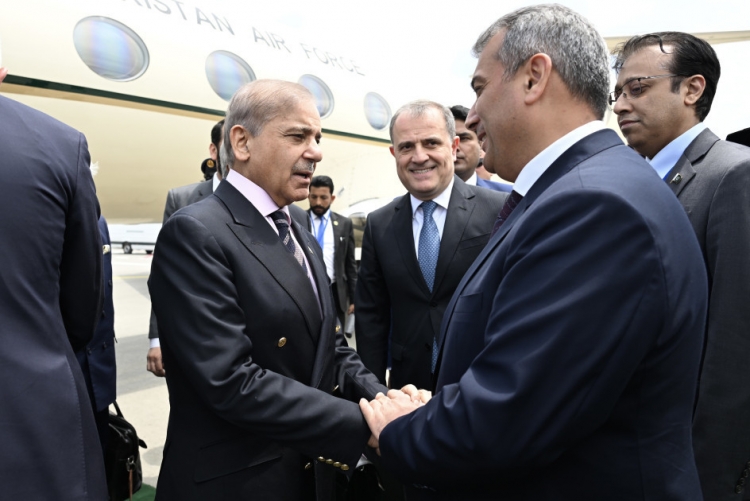 Şahbaz Şərif Laçına gəlib