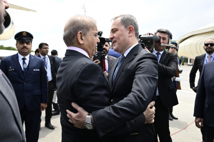 Şahbaz Şərif Laçına gəlib