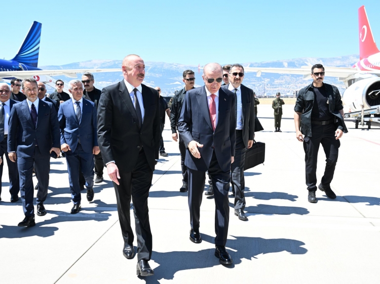 Prezident İlham Əliyev Türkiyəyə işgüzar səfər edib -