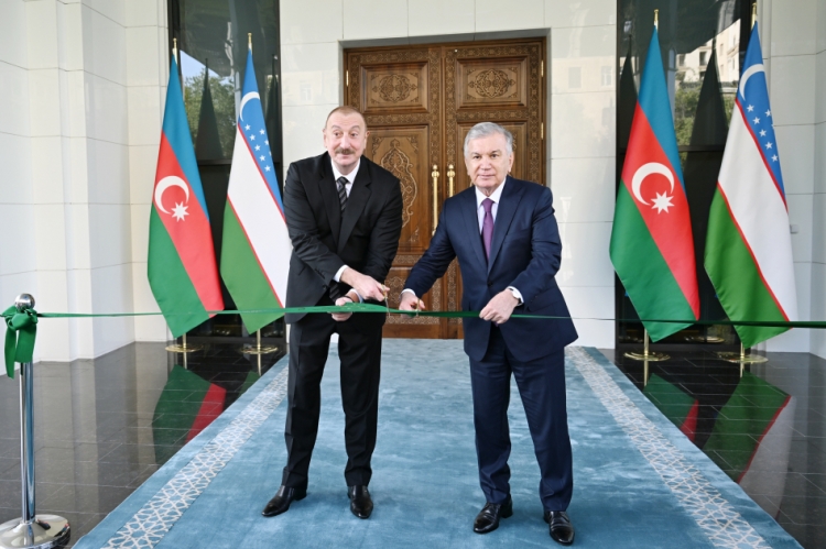 Özbəkistanın Azərbaycandakı səfirliyinin yeni binasının açılışı olub