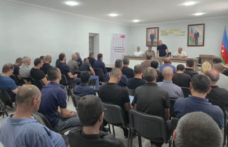 Həbsxanada monitorinq aparılıb