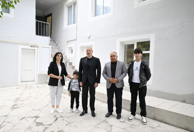 İlham Əliyev Şuşakənddə olub