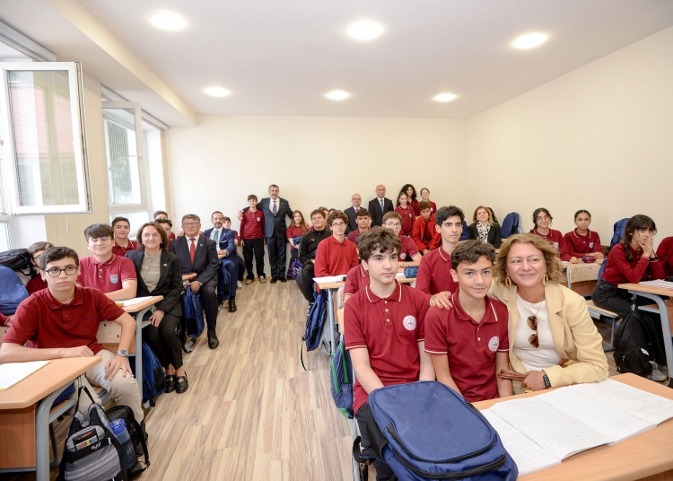 Bakı Türk Anadolu Liseyinin yeni binasının açılışı olub