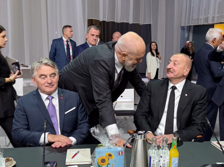 Prezident “Avropa Siyasi Birliyi”nin 7-ci Zirvə toplantısının açılışında iştirak edib