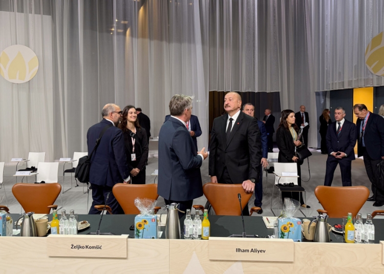 Prezident “Avropa Siyasi Birliyi”nin 7-ci Zirvə toplantısının açılışında iştirak edib