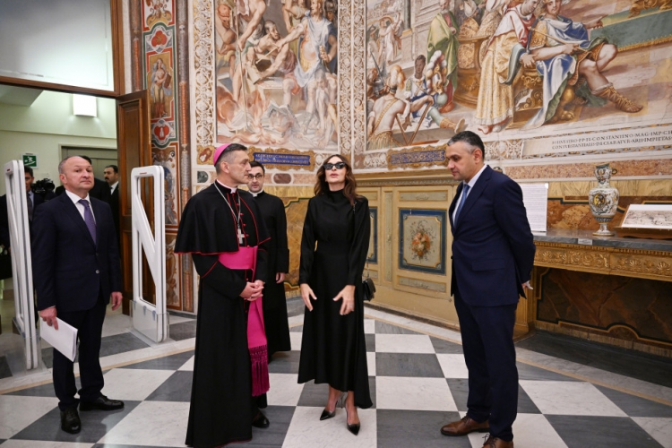 Mehriban Əliyeva Vatikan Apostol Kitabxanasını ziyarət edib -