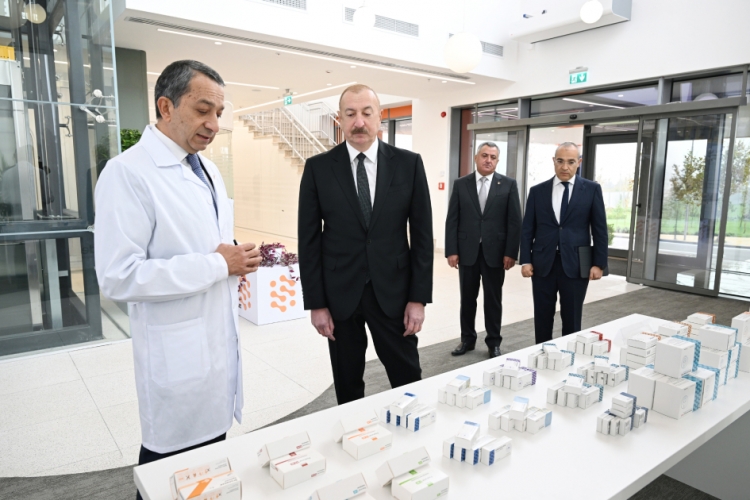 Prezident dərman preparatları istehsalı müəssisəsinin açılışında iştirak edib