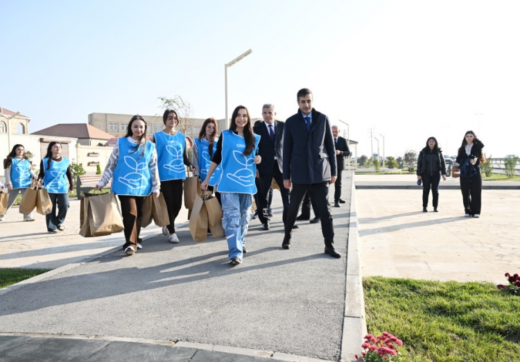 Leyla Əliyeva Qaradağda yeni parkın açılışında iştirak edib -