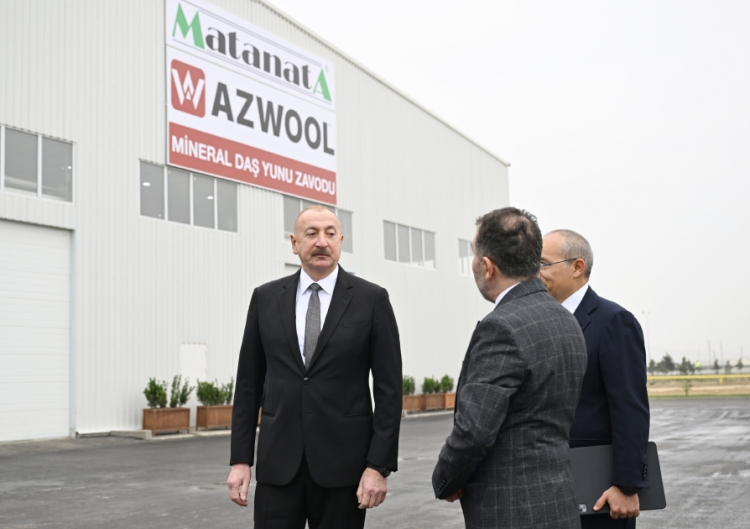 AZWOOL mineral daş yunu zavodunun açılışı olub -
