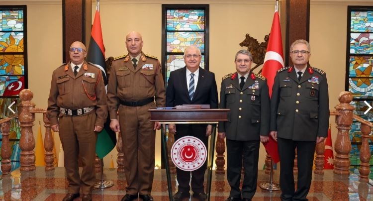 Ankarada "Falcon 50" qəzaya uğrayıb: Baş Qərargah rəisi həlak olub