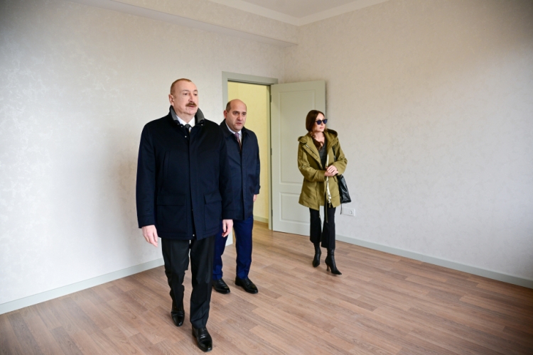 Prezident Ağdamda 2-ci yaşayış kompleksinin açılışında iştirak edib