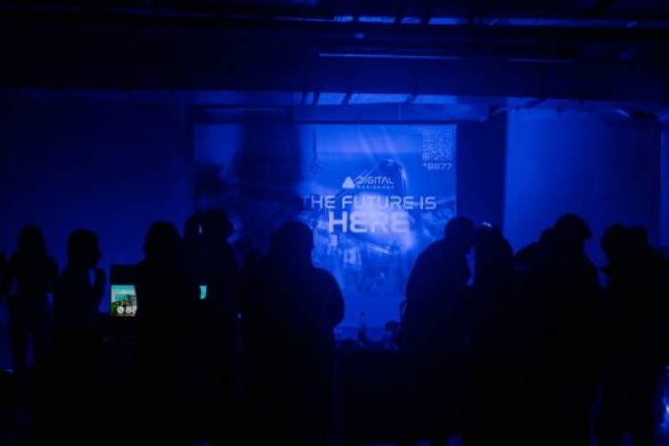 Rəqəmsal hərəkət: 2351 metrdə elektron musiqi, dağlar və rəqəmsal mədəniyyət -