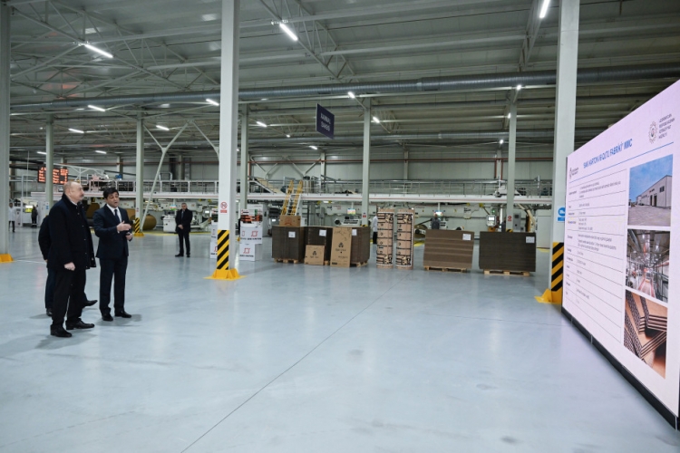 Sumqayıtda karton və qutu taralarının istehsalı müəssisəsinin açılışı olub