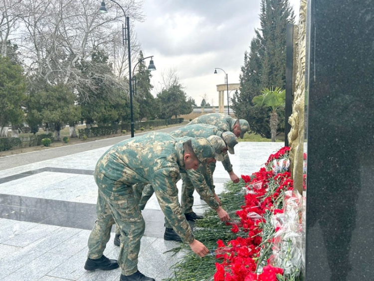 Azərbaycan Ordusunda Xocalı soyqırımı ilə bağlı silsilə tədbirlər keçirilib