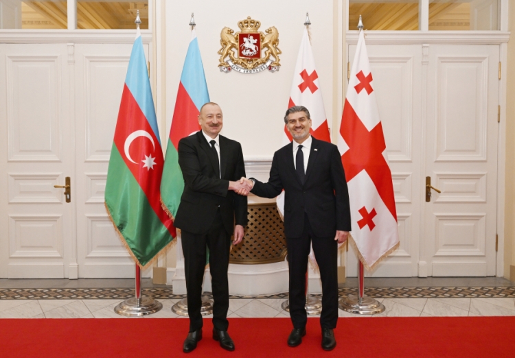 Azərbaycan və Gürcüstan prezidentləri təkbətək görüşüblər
