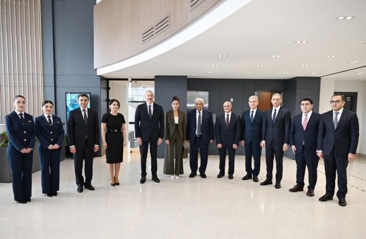 Prezident Milli Aviasiya Akademiyasında açılışda olub -