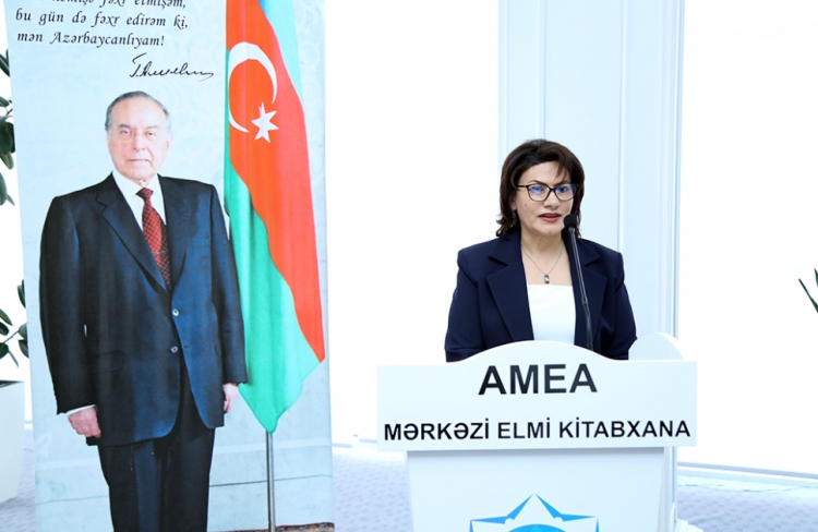 AMEA-da “Dünya hərb sənətinin Nadir şah zirvəsi” kitabının təqdimatı olub