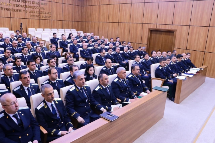 Baş Prokurorluqda geniş Kollegiya iclası keçirilib