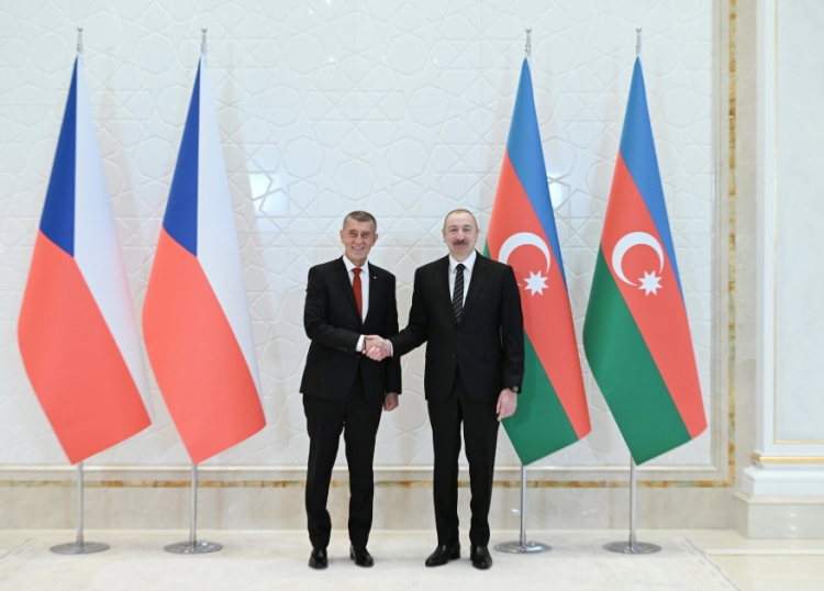 Qəbələdə Çexiyanın Baş nazirinin rəsmi qarşılanma mərasimi olub -