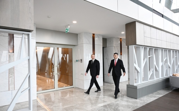 Prezident Mərkəzi Bankın yeni binasının açılışında iştirak edib -