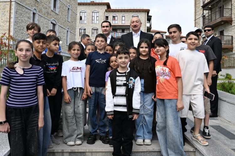Prezidentlər Şuşada -