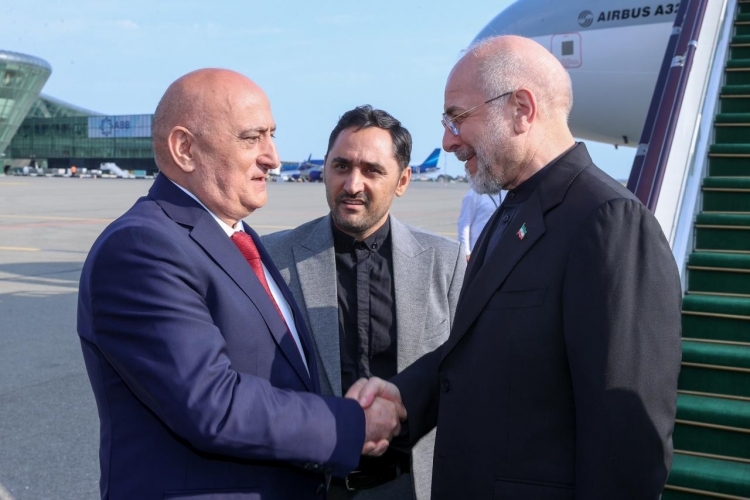İran Parlamentinin sədri Bakıya gəlib