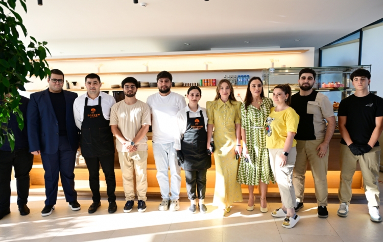 Leyla Əliyeva və Alona Əliyeva Xeyirxahlıq Festivalında iştirak ediblər