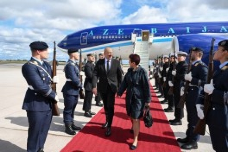 Prezident İlham Əliyev Almaniyaya rəsmi səfər edib